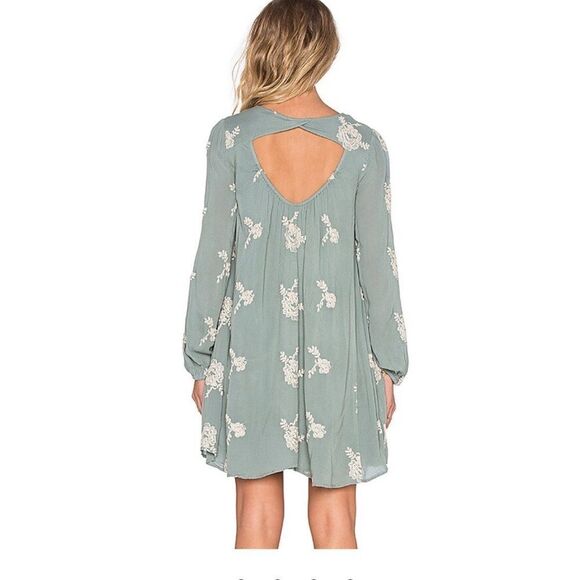 FREE PEOPLE Emma's Embroidered Dress in Misty Green Back Cut Out Detail SZ SP - Picture 2 of 12